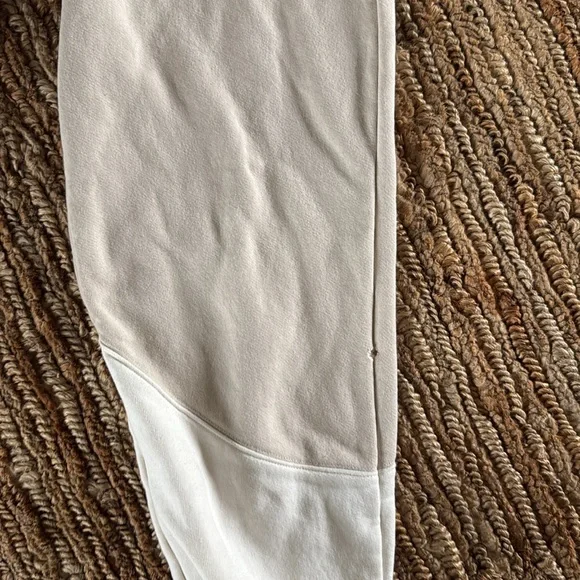 Alo Yoga Make Waves Sweatpants- XXS - Picture 4 of 4